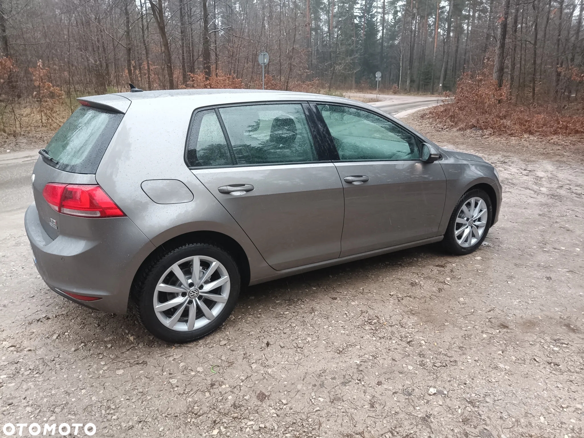 Volkswagen Golf 1.6 TDI BlueMotion Technology Comfortline - 9