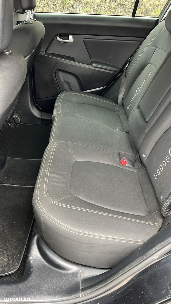 Kia Sportage 2.0 CRDI 2WD EX - 8