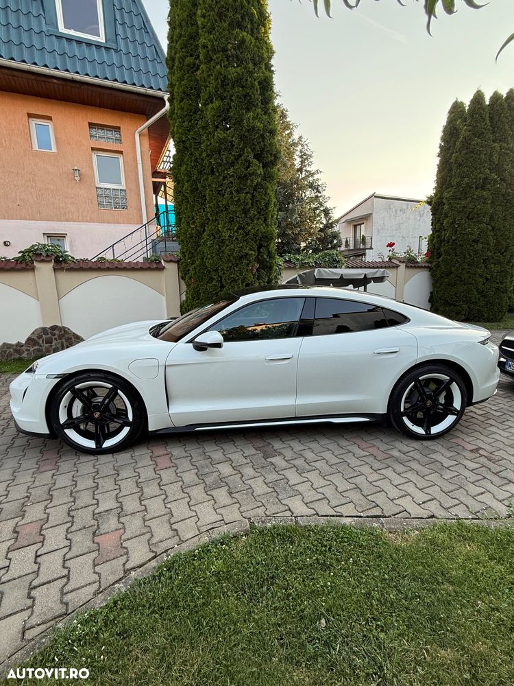 Porsche Taycan - 2