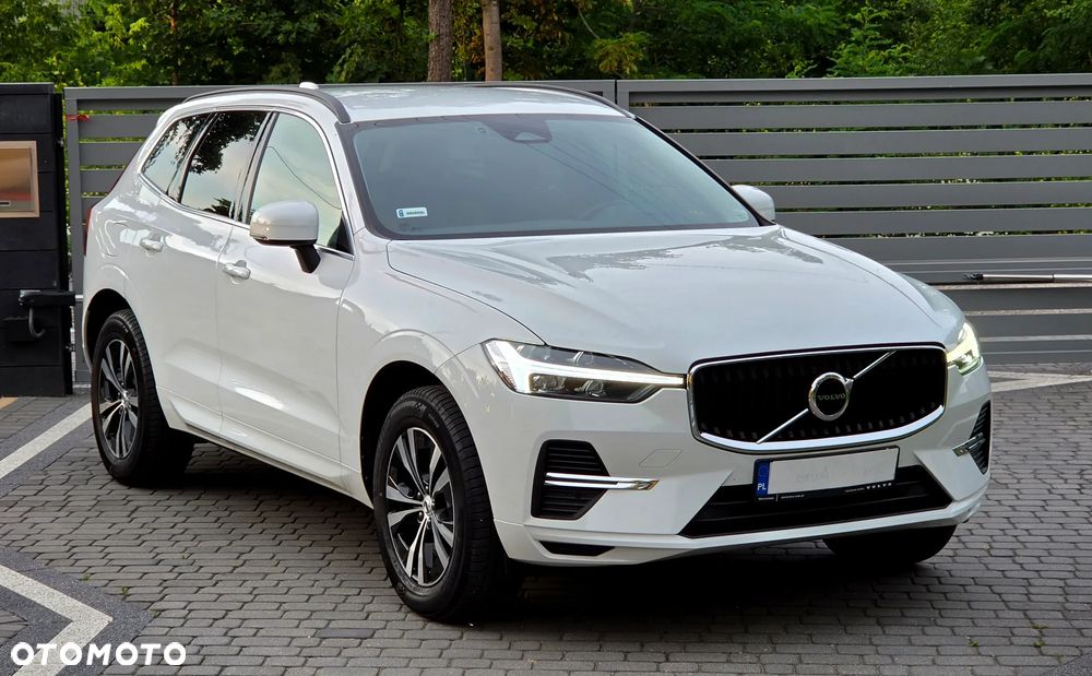 Volvo XC 60 B4 B Momentum Pro - 12