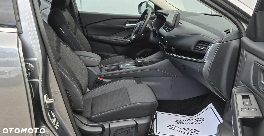 Nissan Qashqai 1.3 DIG-T mHEV N-Connecta Xtronic - 24