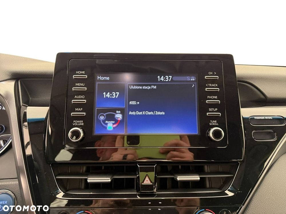 Toyota Camry - 20