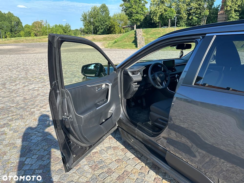 Toyota RAV4 - 16
