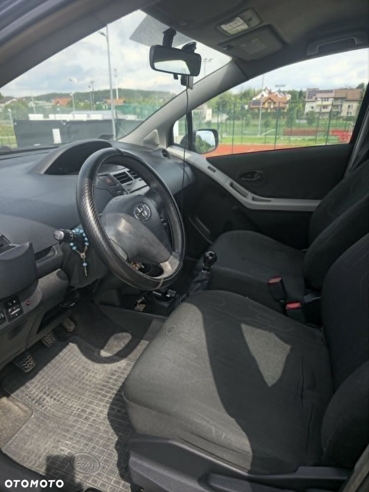 Toyota Yaris 1.4 D-4D Luna EU5 - 8