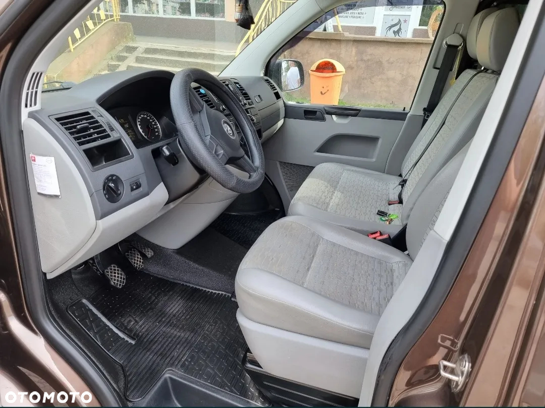 Volkswagen Transporter T5 - 6