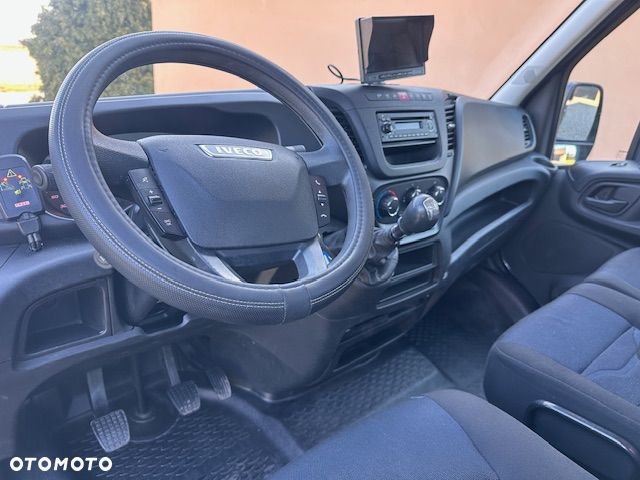 Iveco 35C16 wywrotka + hds 2700 kg - 11
