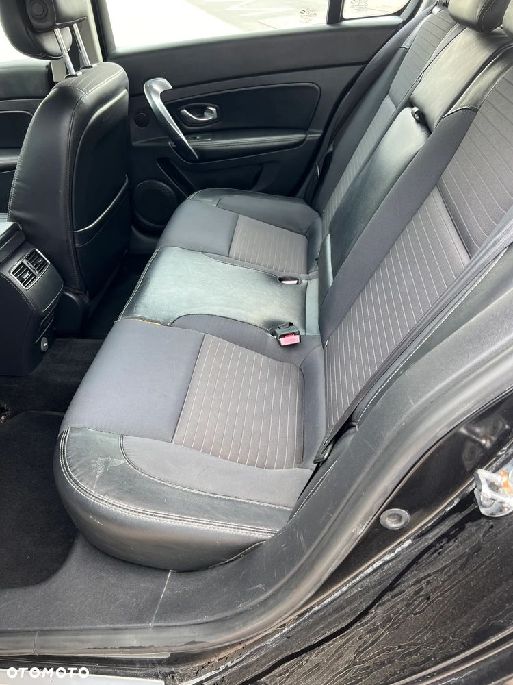 Renault Latitude - 11