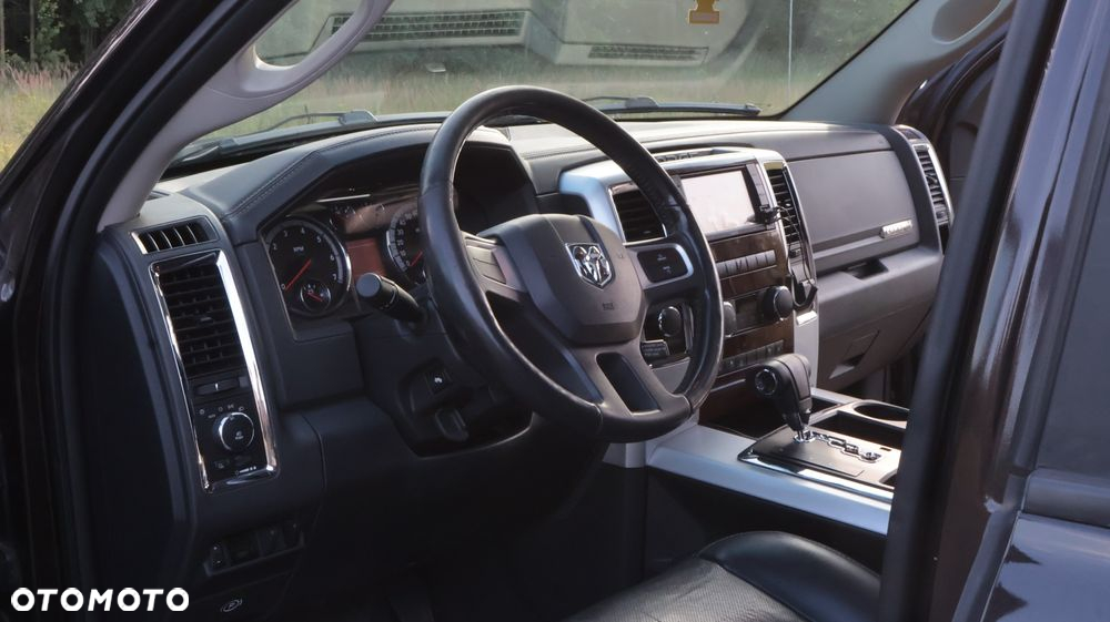Dodge RAM 1500 5.7 4x4 - 24