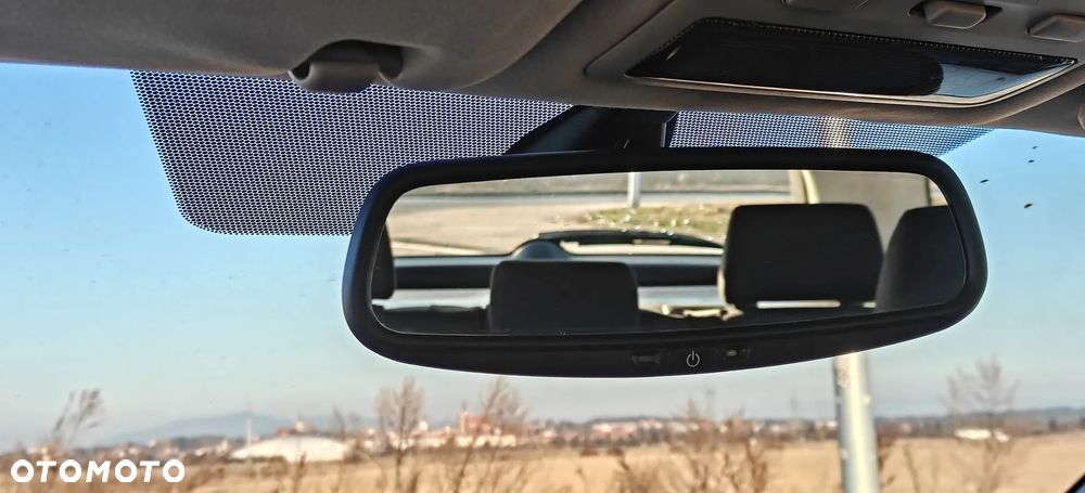 Toyota Avensis 2.0 D-4D Combi - 36