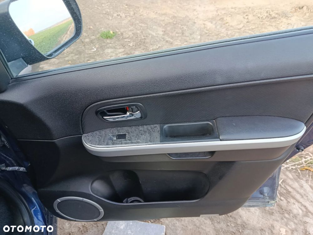 Komplet siedzeń skórzanych fotele boczki kanapa Suzuki Grand Vitara 2 - 8