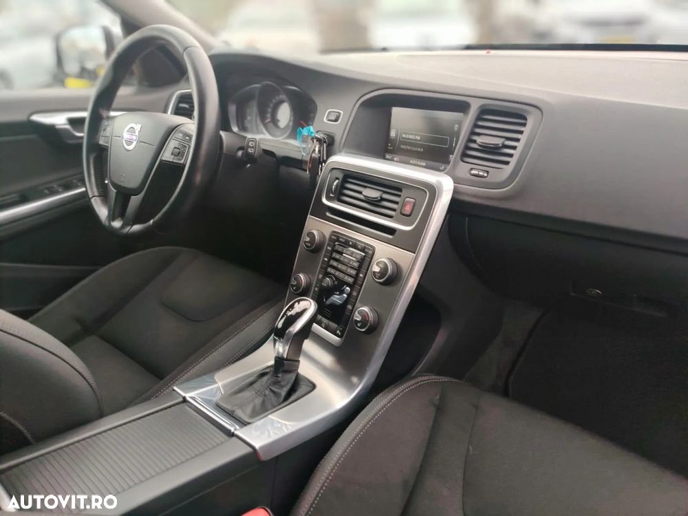 Volvo V60 D3 Geartronic Edition - 14