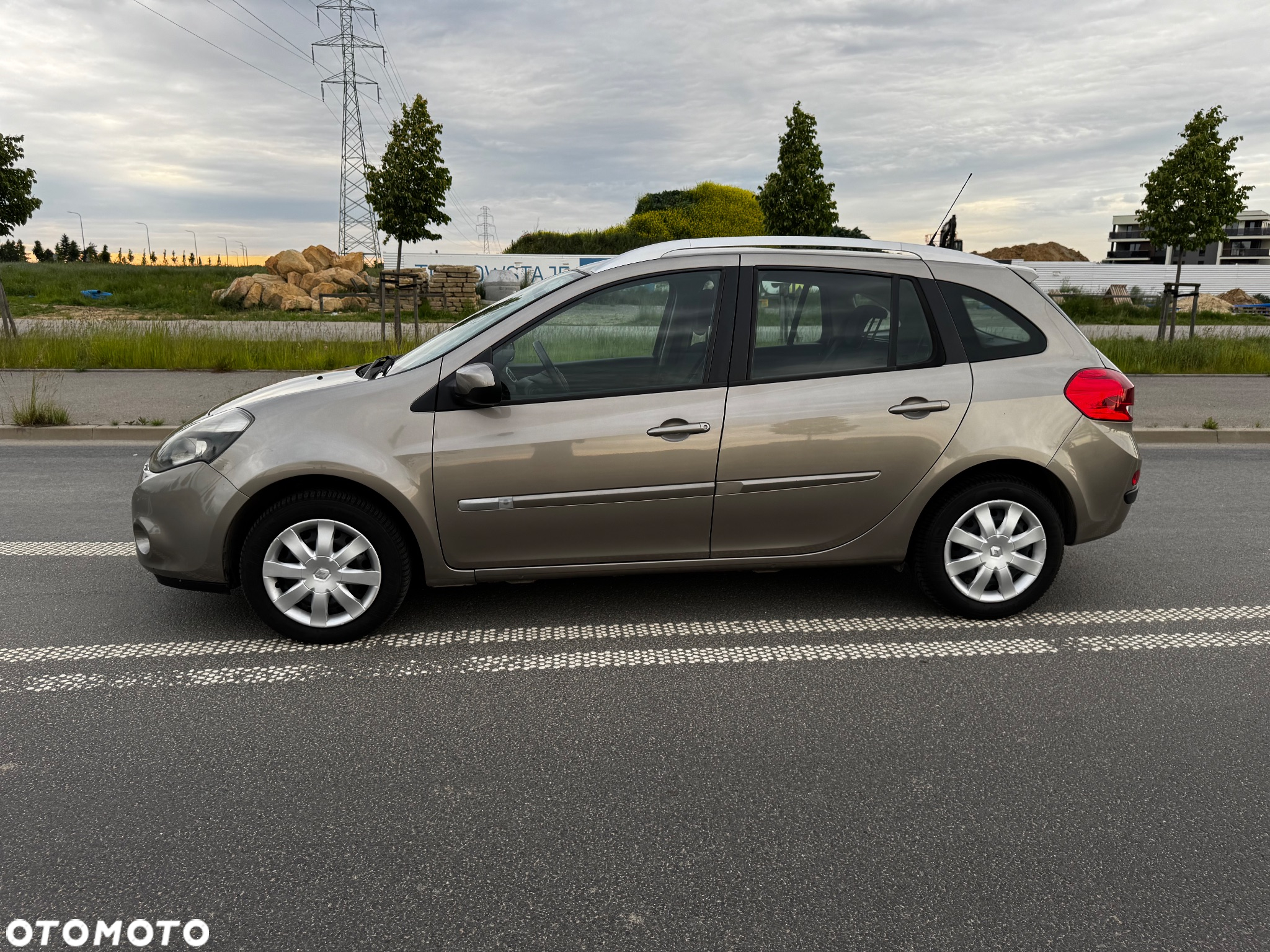 Renault Clio 1.2 16V Authentique - 3