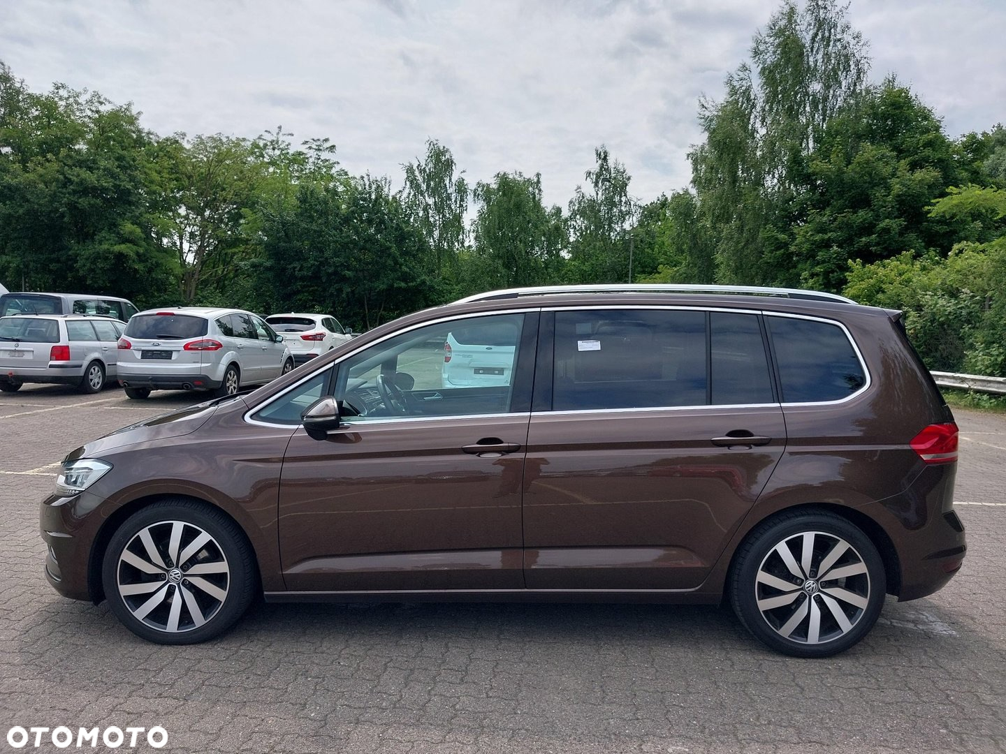 Volkswagen Touran 2.0 TDI BMT Highline DSG - 14