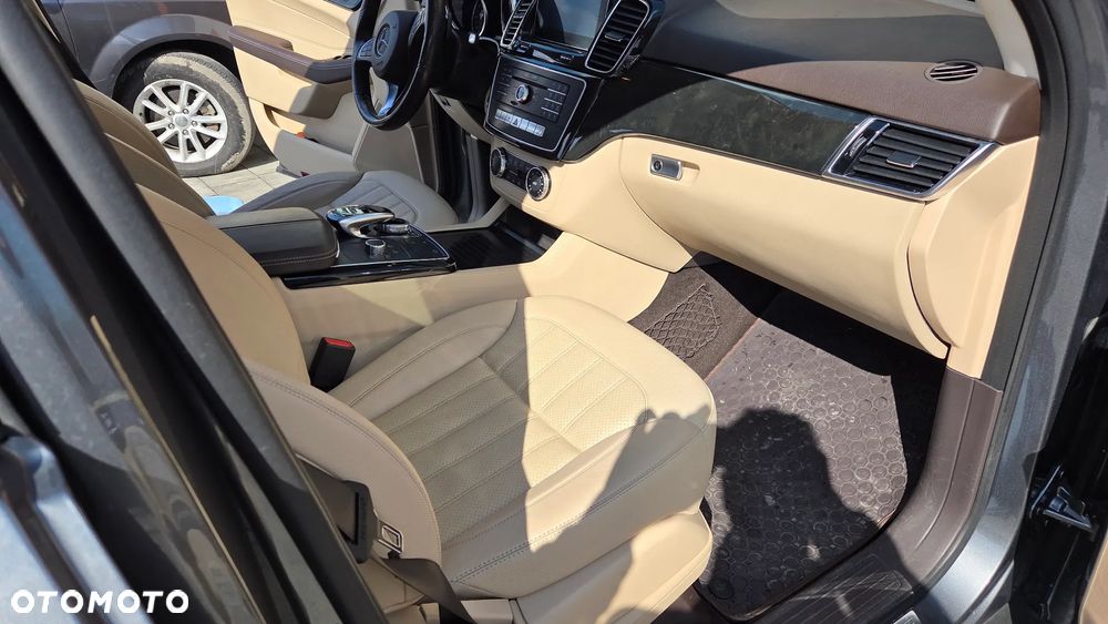 Mercedes-Benz GLE - 4