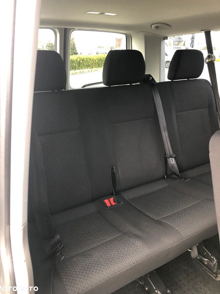 Volkswagen Caravelle - 29