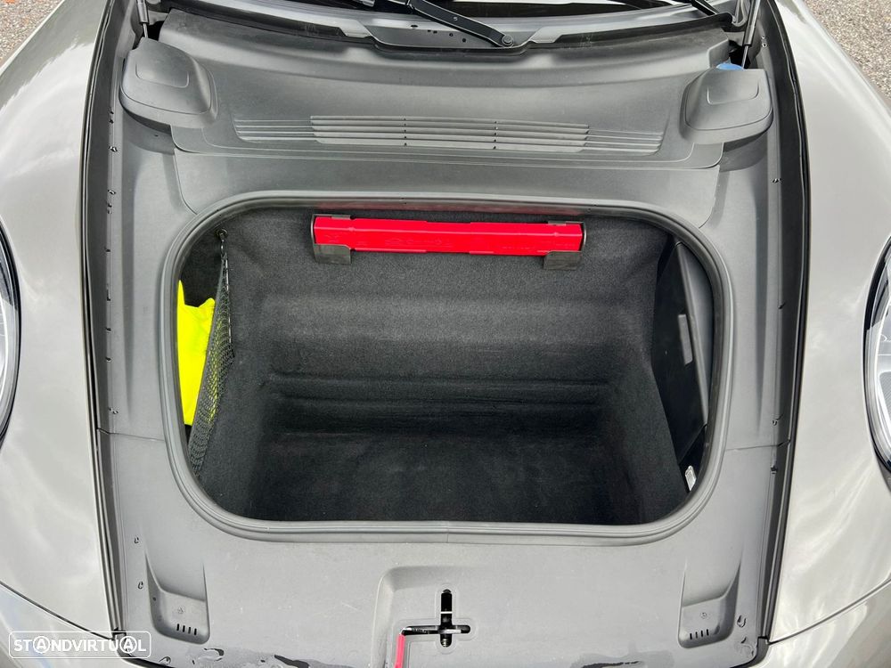 Porsche 911 Série F - 32