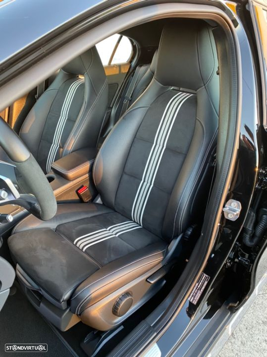 Mercedes-Benz GLA 180 d AMG Line Aut. - 12