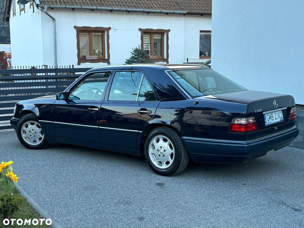 Mercedes-Benz W124 (1984-1993) - 23