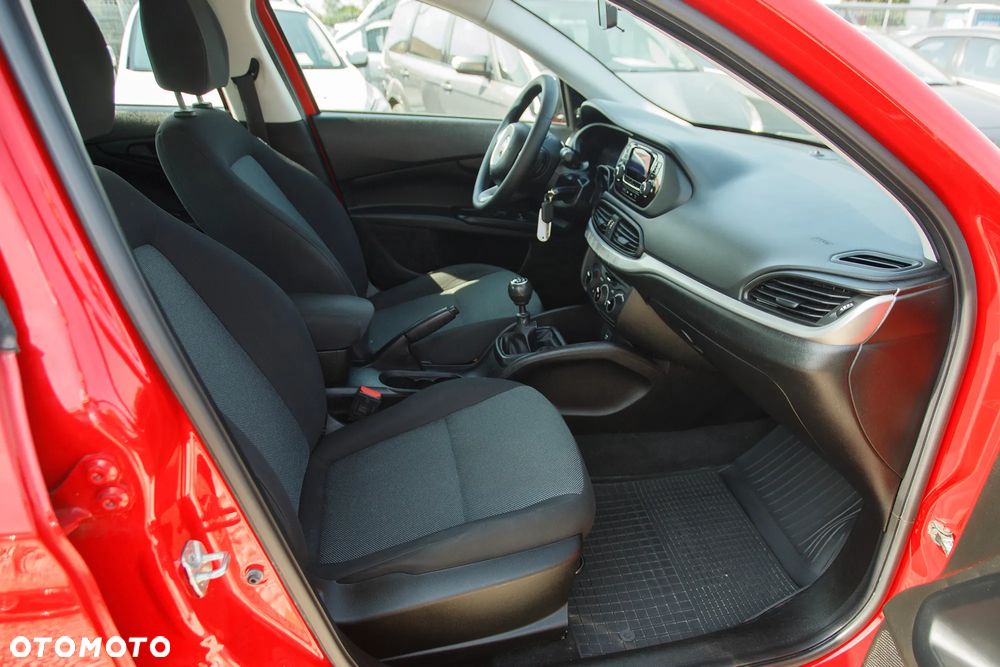 Fiat Tipo 1.4 16V Lounge - 30