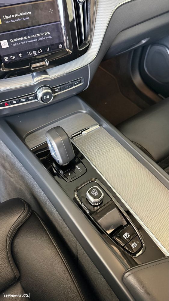Volvo XC 60 2.0 T6 PHEV R-Design Expression AWD - 8