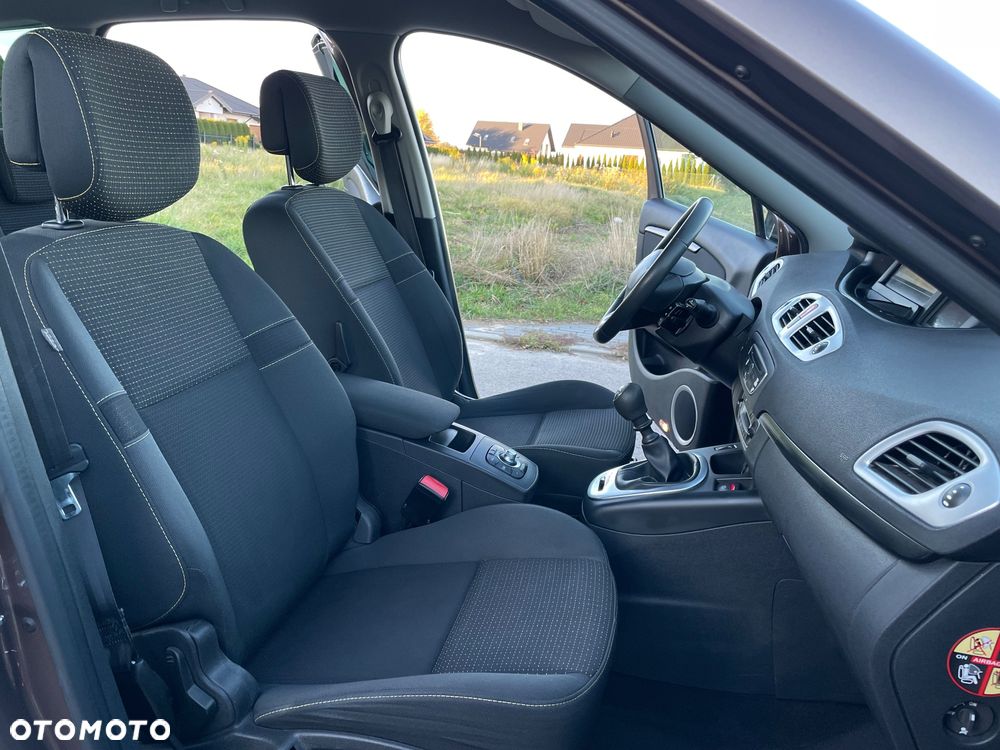 Renault Grand Scenic Gr 1.4 16V TCE Bose Edition - 18