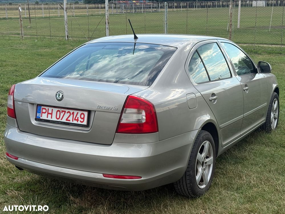 Skoda Octavia 2.0 TDI DPF Elegance - 4
