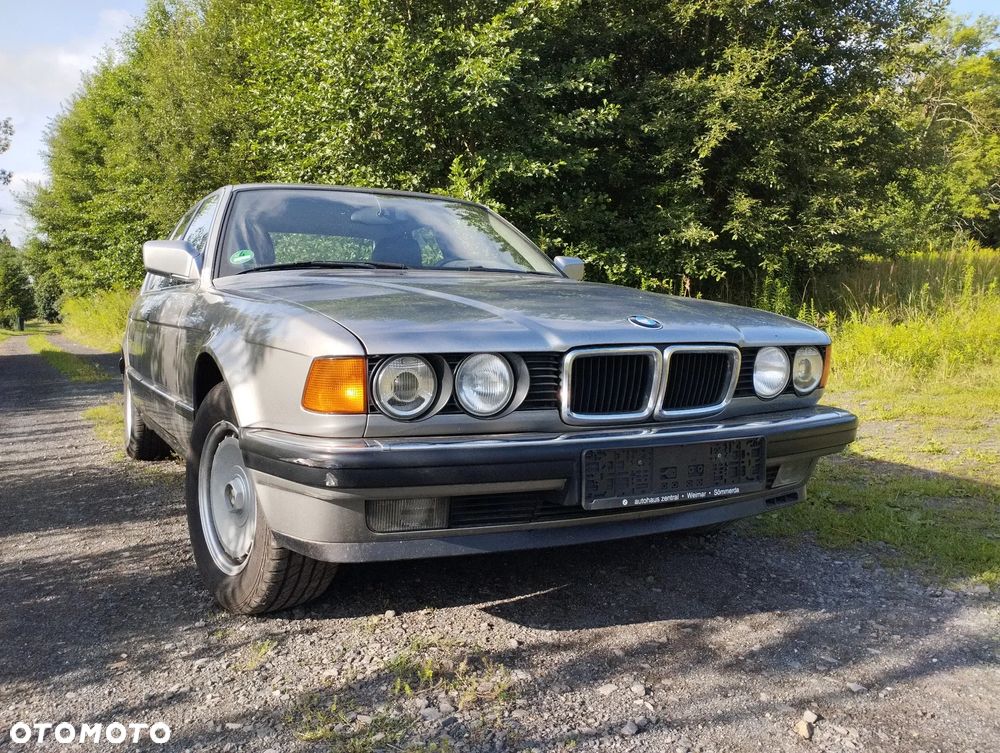 BMW Seria 7 750i - 7