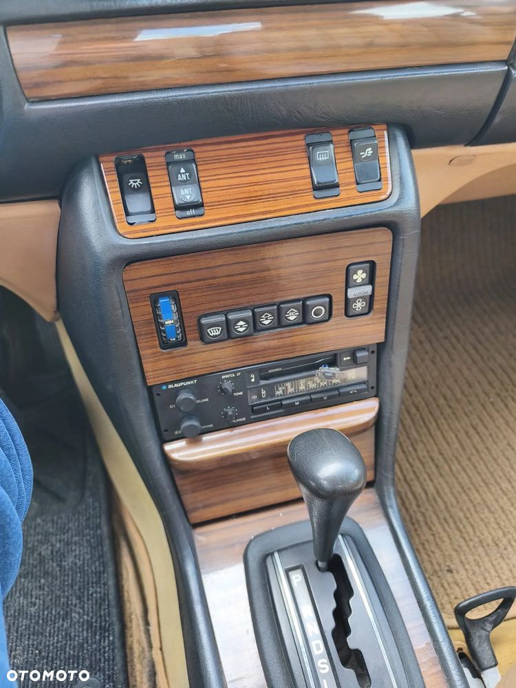 Mercedes-Benz W123 - 22