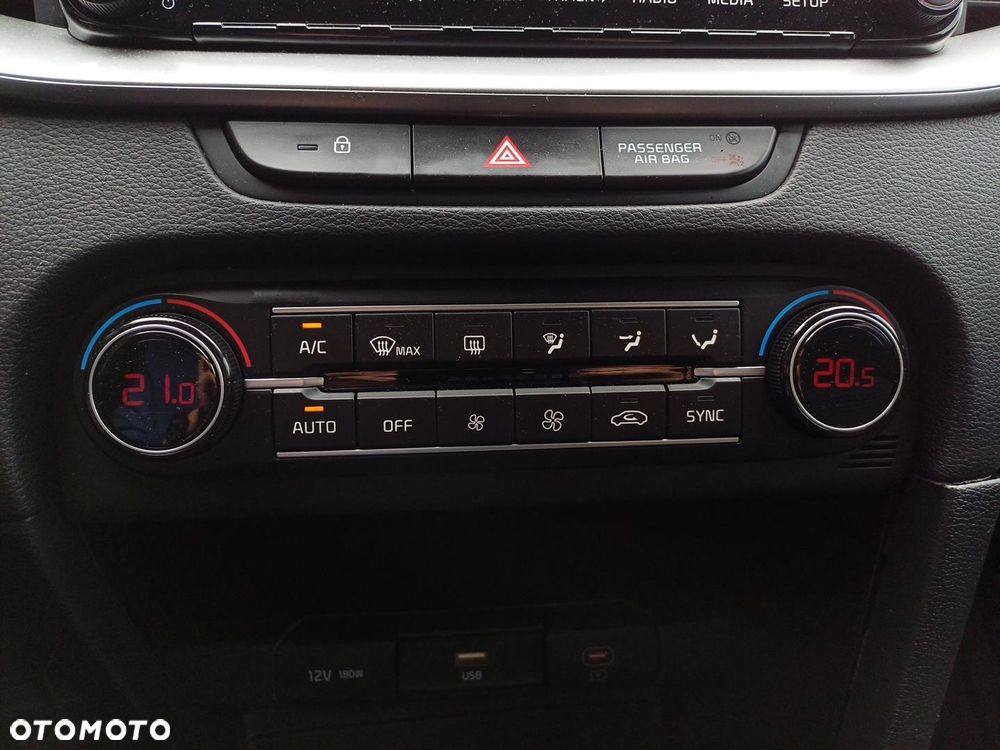 Kia XCeed 1.5 T-GDI M DCT - 20