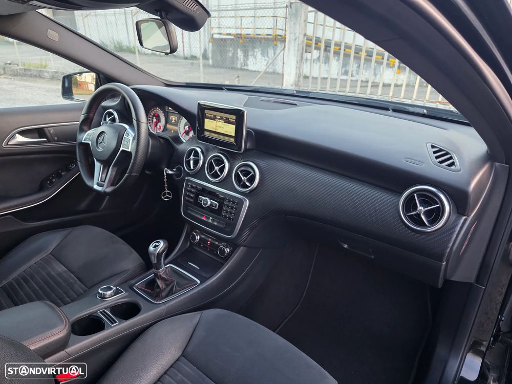 Mercedes-Benz A 180 d AMG Line - 20