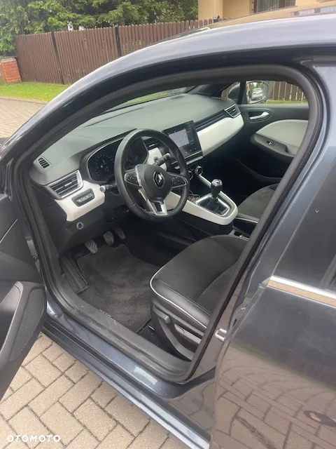 Renault Clio - 5