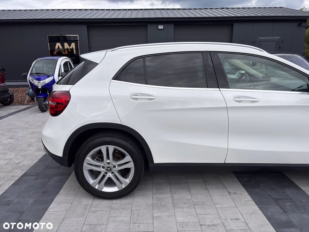Mercedes-Benz GLA 250 4Matic 8G-DCT Edition 1 - 12