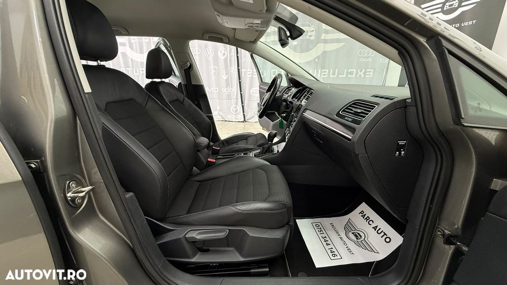 Volkswagen Golf - 17
