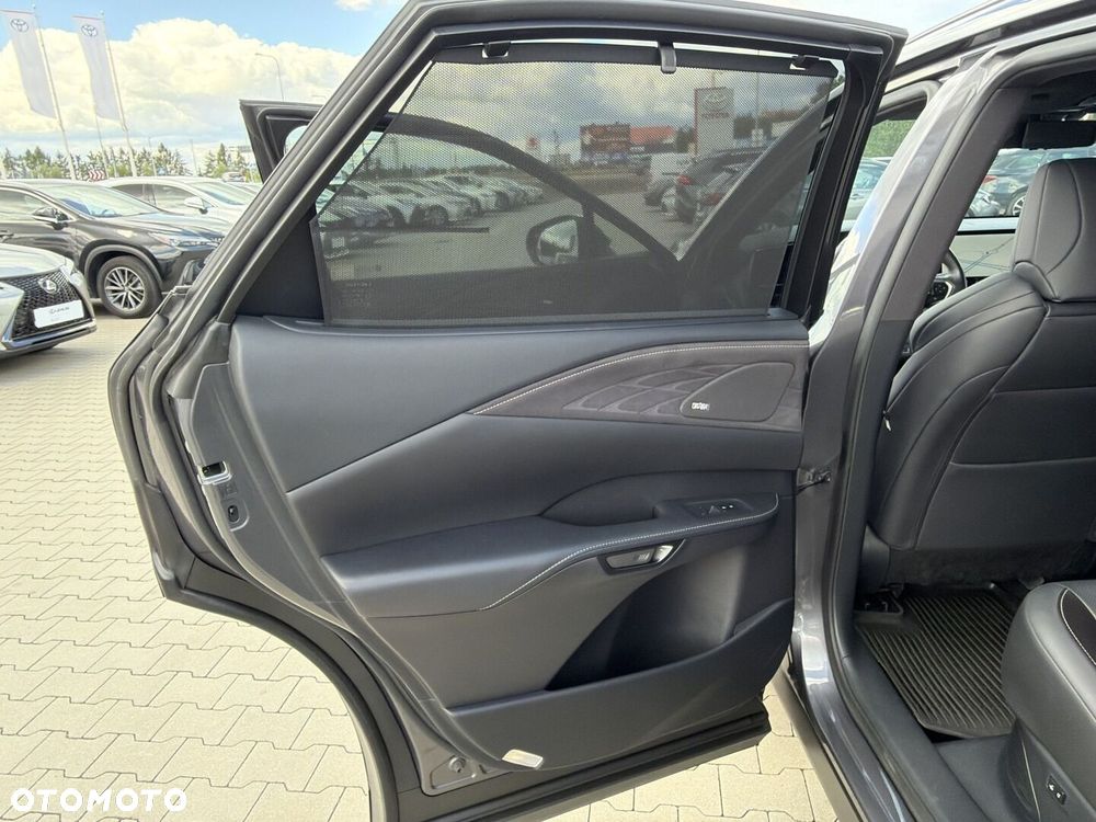 Lexus RX - 30