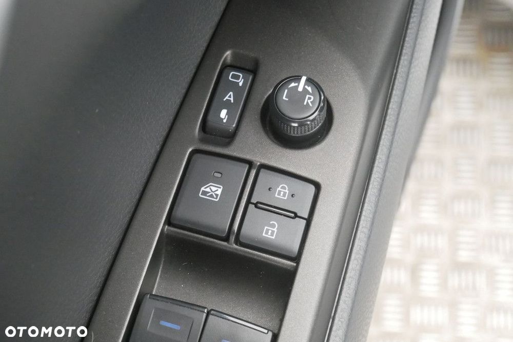 Toyota Camry 2.5 Hybrid Comfort CVT - 26