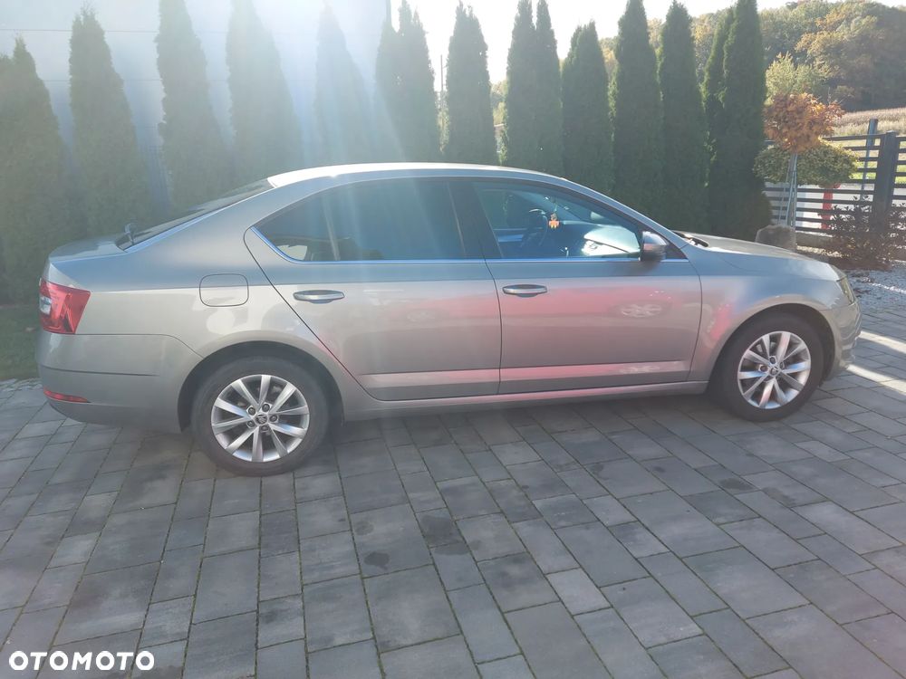 Skoda Octavia 1.4 TSI Ambition - 6