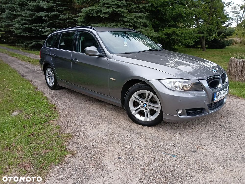 BMW Seria 3 318d DPF Touring - 4