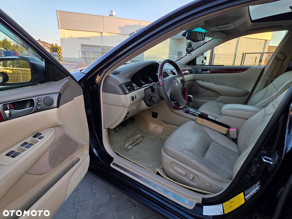 Lexus ES Standard - 10