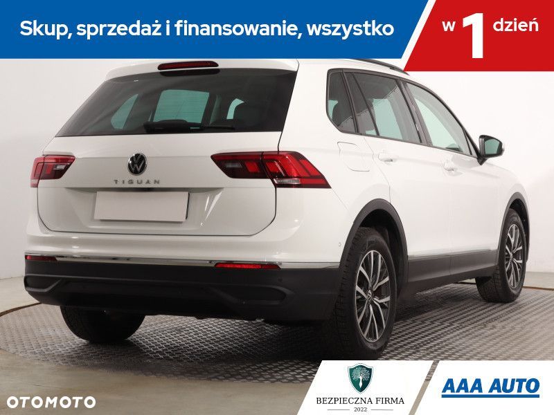 Volkswagen Tiguan - 7