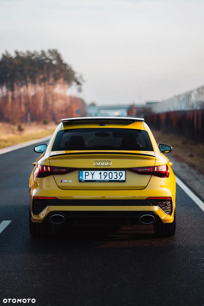 Audi RS3 Limousine - 4