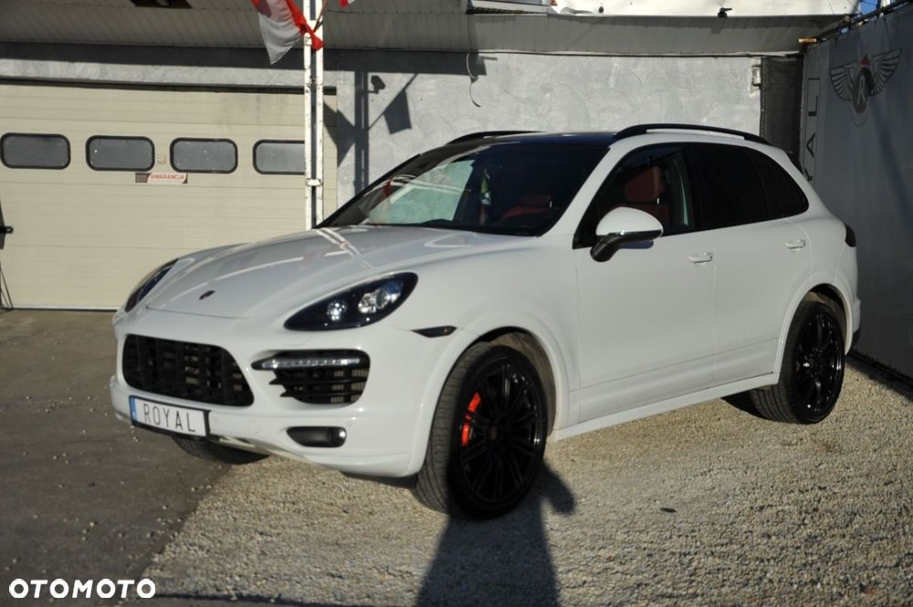 Porsche Cayenne - 14
