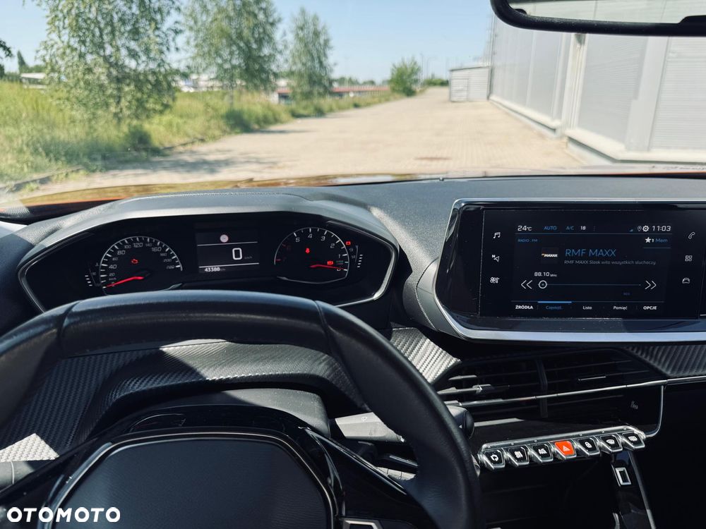 Peugeot 2008 1.2 PureTech Active S&S - 16