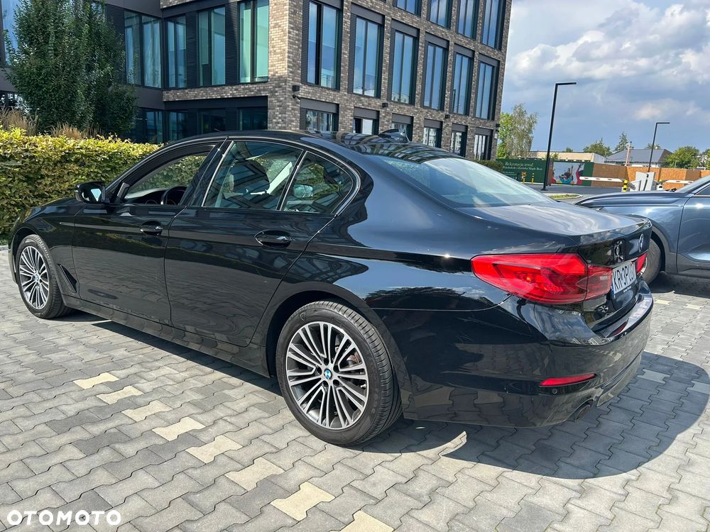 BMW Seria 5 520i - 2