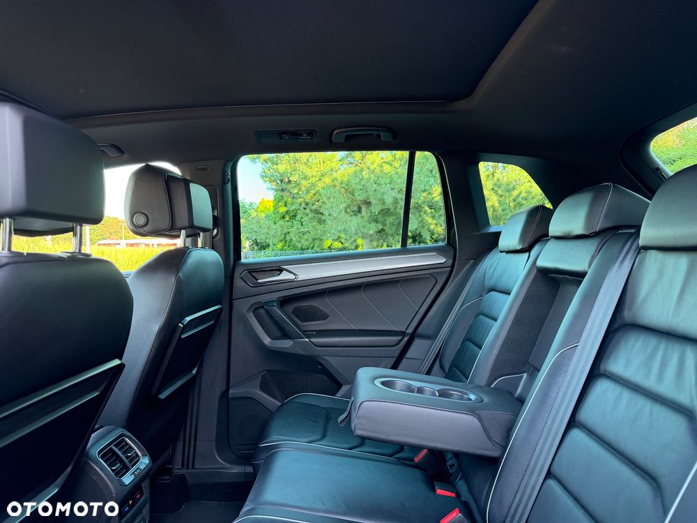 Volkswagen Tiguan 2.0 TDI SCR 4MotION DSG R-Line - 27