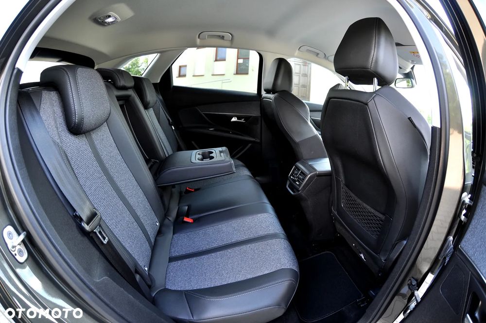 Peugeot 3008 BlueHDi 130 Stop & Start Allure - 25