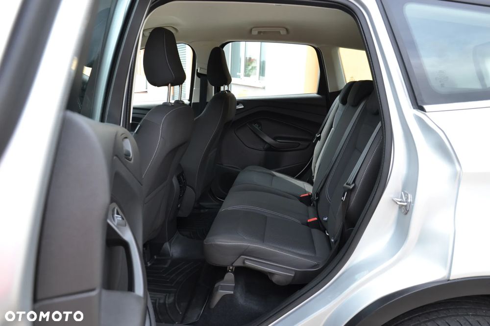 Ford Kuga 2.0 TDCi 4WD Titanium - 27