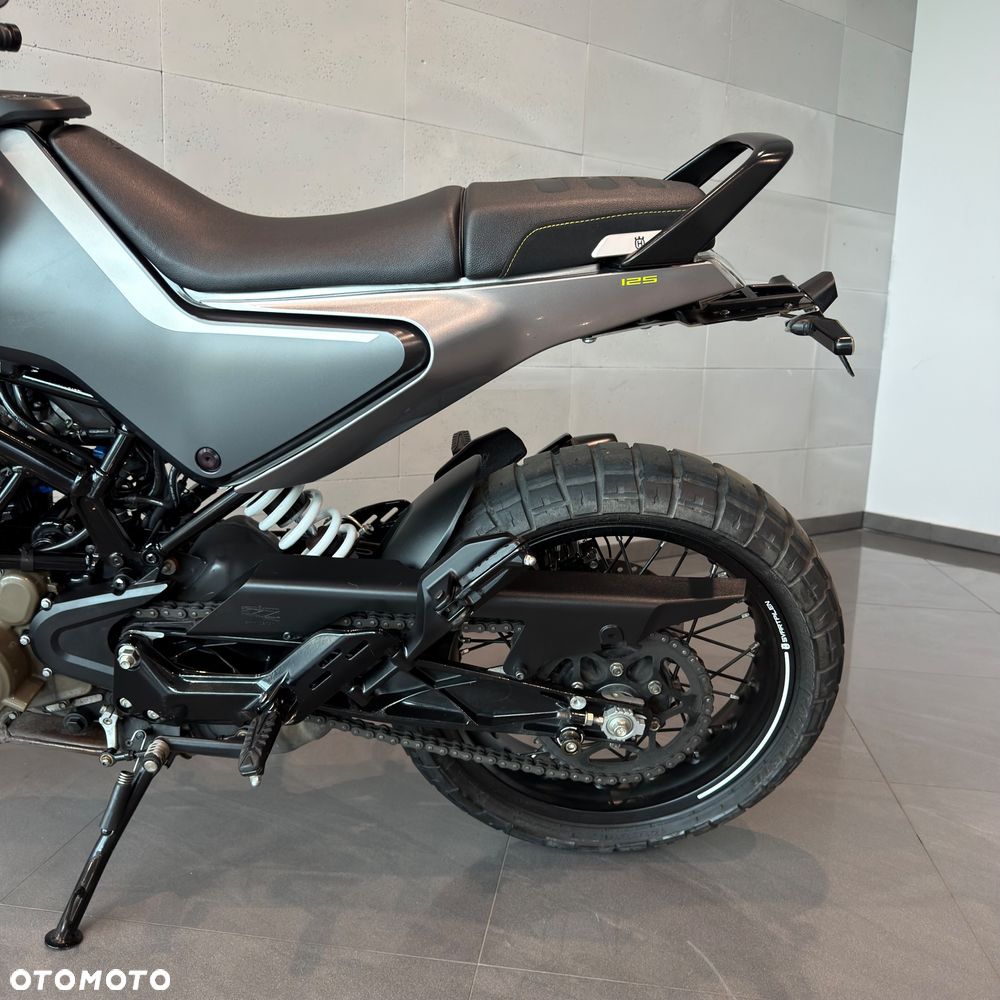 Husqvarna Svartpilen - 11
