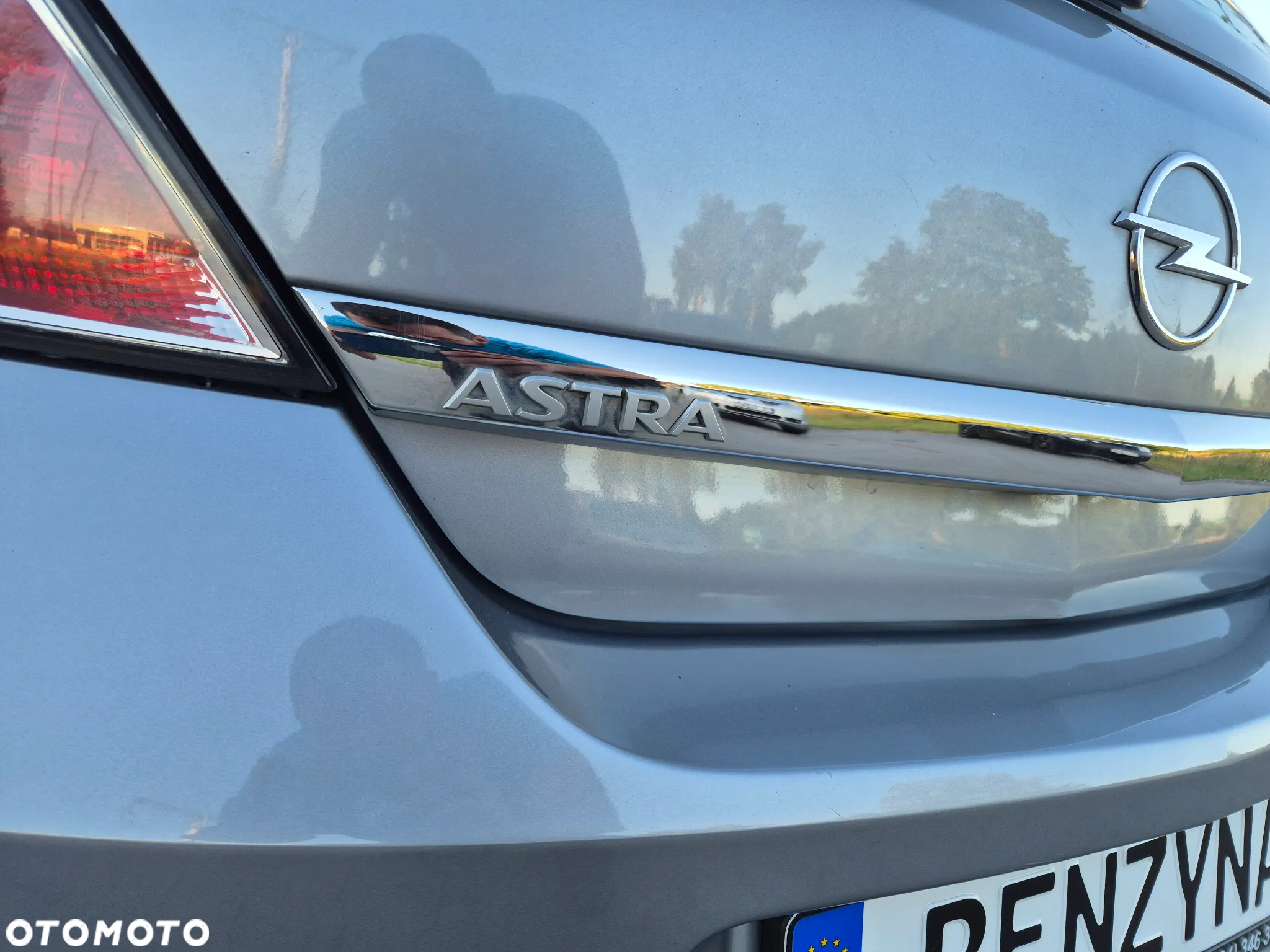 Opel Astra 1.6 Exklusiv - 12