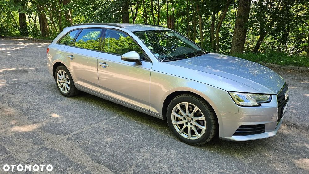 Audi A4 Avant 2.0 TDI Quattro Design S tronic - 9
