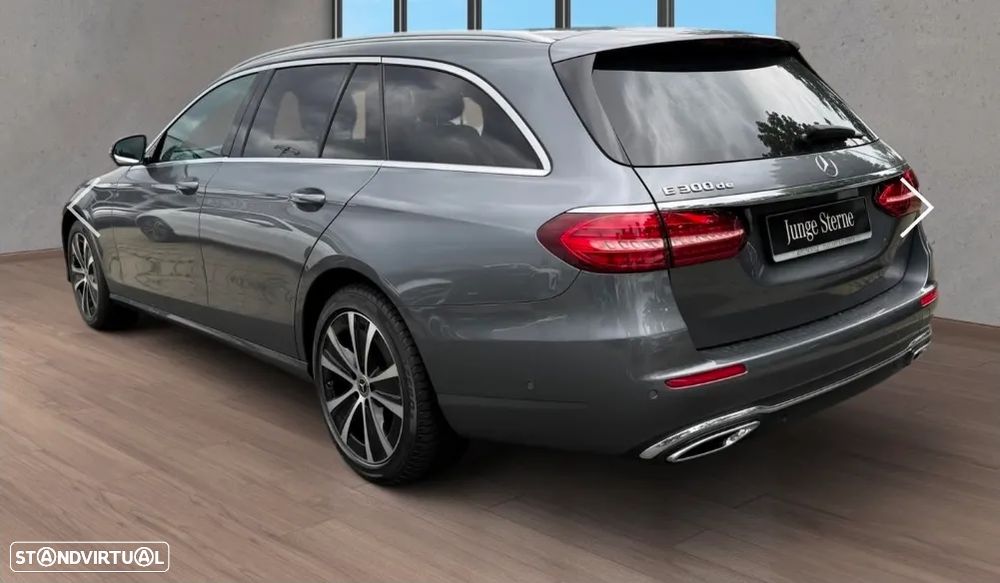Mercedes-Benz E 300 Bluetec Hybrid Avantgarde - 2
